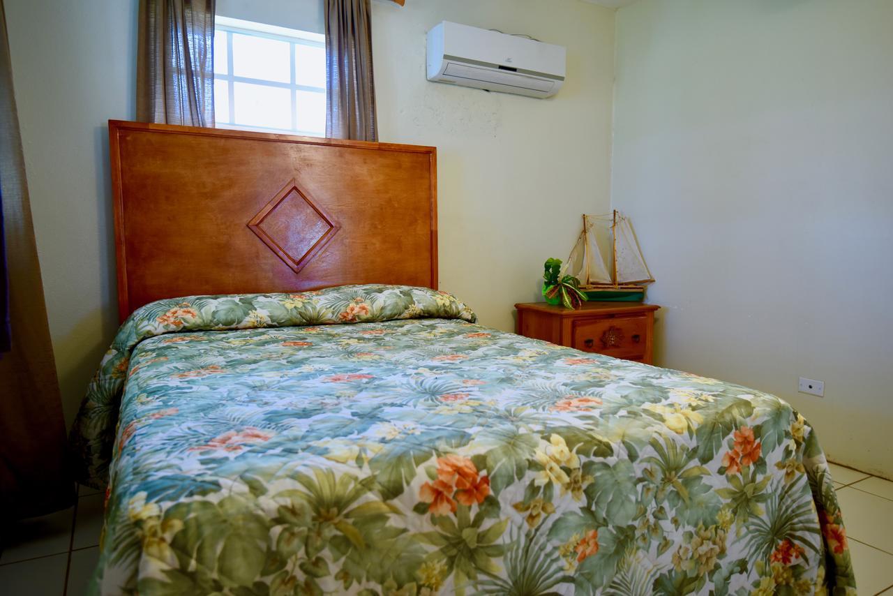 Nathan'S Lodge Kemps Bay Екстериор снимка
